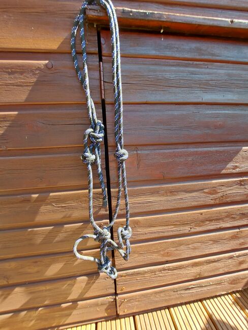Knotenhalfter, Jutta Jaskolka , Bitless Bridles, Ennepetal, Image 2