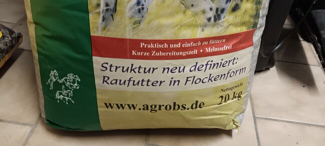 Wiesenflakes Cobs, Agrobs, Verena Wimmer , Pasza i suplementy dla koni, Kraiburg am Inn, Image 2