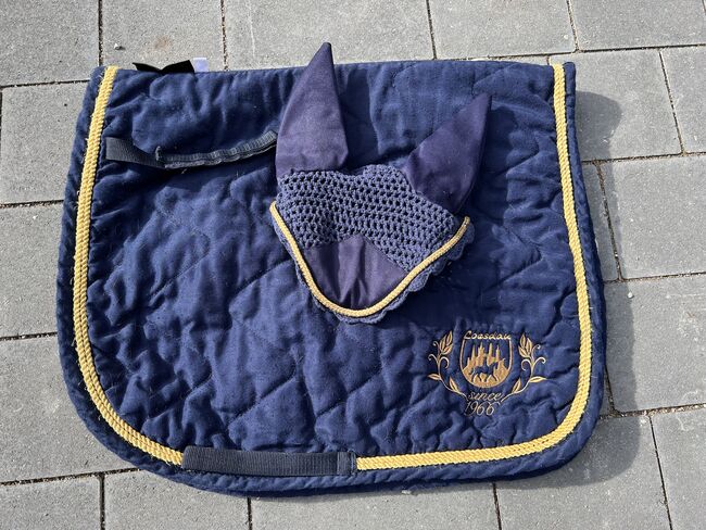 Königsblaue Schabracke mit Fliegenohren, Horse friends / HKM, Tici 🤎, Dressage Pads, Miesbach