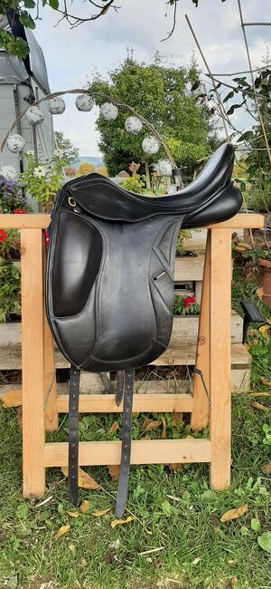 Kurzer Breiter Monoblatt Dressursattel Busse PDS Aberdeen 17", Busse PDS Aberdeen , Maresa, Dressage Saddle, Pfullingen