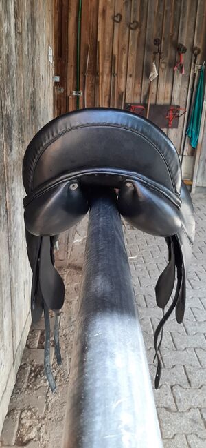 Kurzer Dressursattel französische Kissen 17,5, Rossner Utah, Maresa, Dressage Saddle, Pfullingen, Image 3