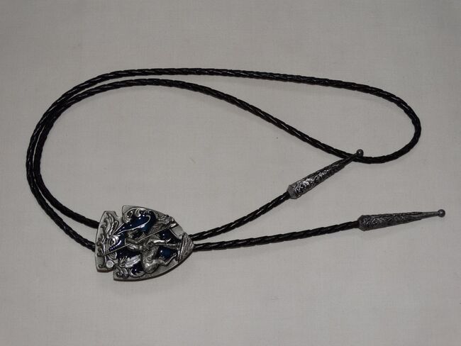 Neuwertige USA Western-Krawatte silber blau Lederband Verstellbar Bolo Tie Westernkrawatte, Anne, Biżuteria jeździecka, Wahrenholz