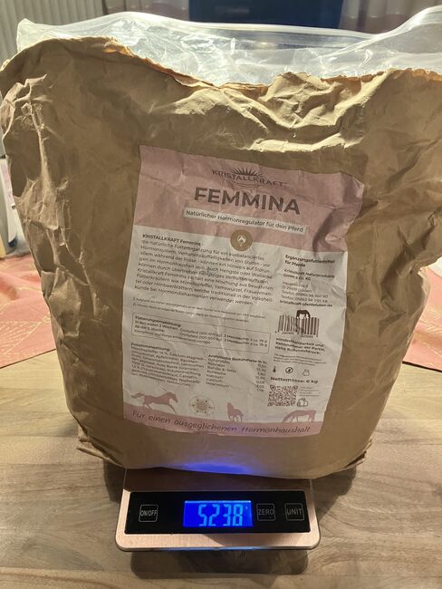 Kristallkraft Femmina, Kristallkraft Femmina, Antje, Pferdefutter, Neustetten 