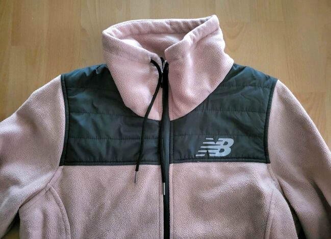 Fleecejacke von New Balance; Größe M, New Balance , Tina, Kurtki jeździeckie i kamizelki, Oberursel, Image 2