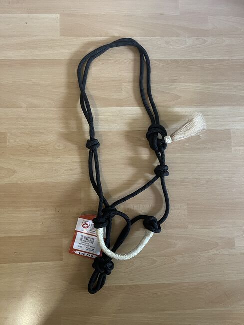 L-pro West Knotenhalfter mit Rohhaut, L-pro West, Lisa Sauerzweig, Halters, Troisdorf , Image 2