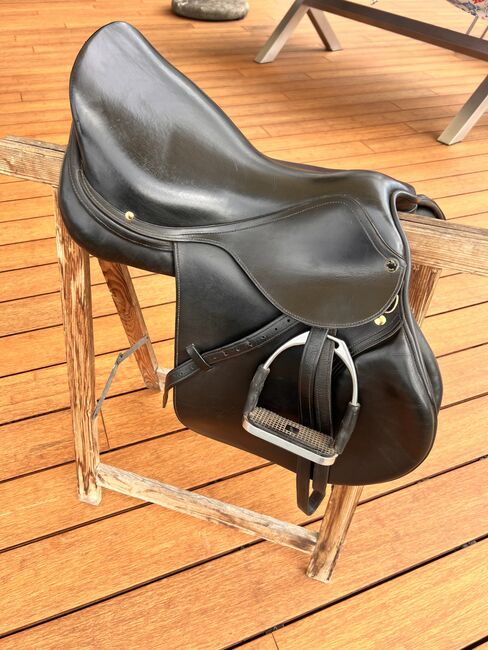 🐎 La Belle Springsattel, La Belle 15 28 EC,  Cayra Arcangioli, Jumping Saddle, Aesch, Image 2