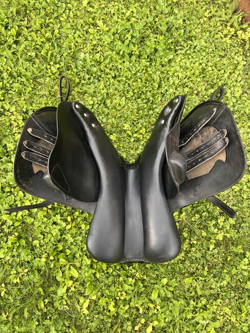 🐎 La Belle Springsattel, La Belle 15 28 EC,  Cayra Arcangioli, Jumping Saddle, Aesch, Image 6
