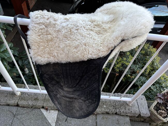 Lammfellsattel Fellsattel, Nancy, Lambskin Pad, Möhnesee, Image 5