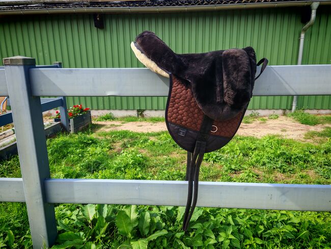 Lammfellsattel Fellsattel Premium Plus XH Warmblut, Werner Christ  Fellsattel Premium Plus XH, Lena, Other Pads, Berlin, Image 6