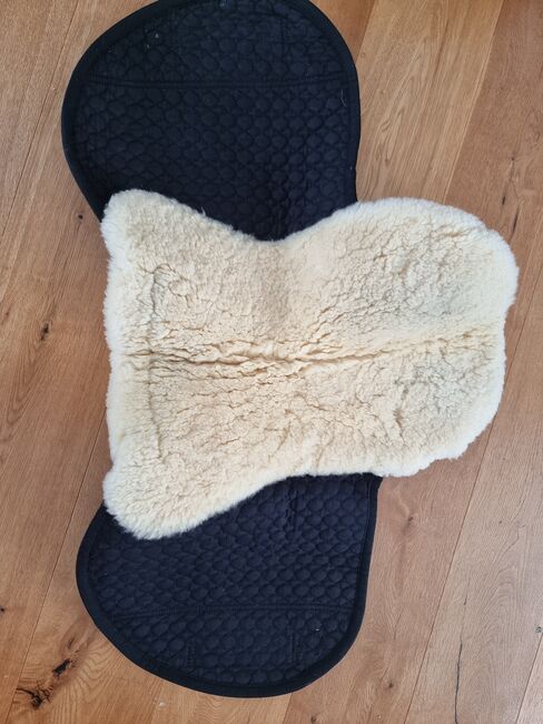 Lammfellsatteldecke/Lammfell/Sattelpad/Christ/Gr. S, Christ, Sandra , Other Pads, Ampfing , Image 3
