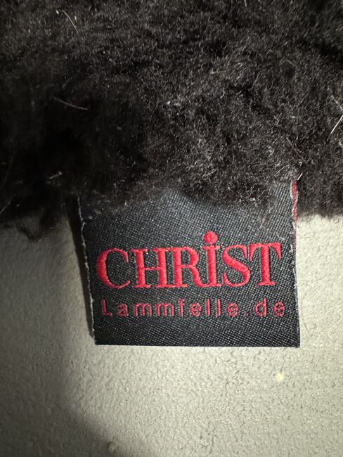 Lammfell Sattelgurt-Schoner 50 cm, Christ, Anna Ahrens, Saddle Accessories, APO AE, Image 2