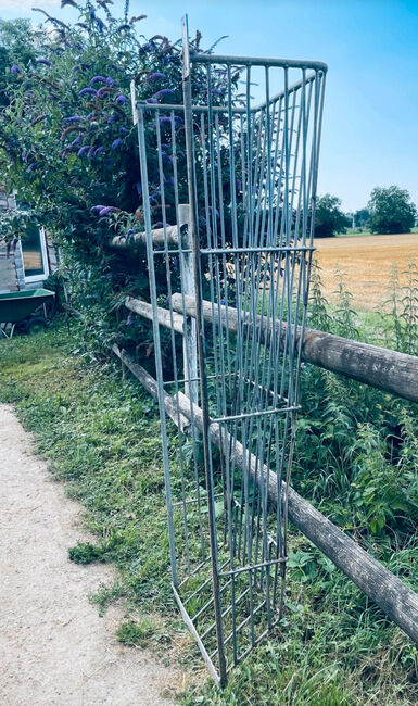 Grossraumheuraufe, Kerstin , Hay & Straw, Weil am Rhein