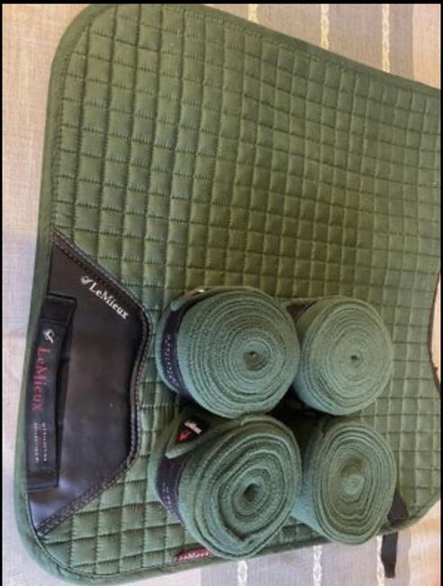 Le Mieux hunter green pad and bandages, Le Mieux Hunter green , Alice , Dressage Pads, Burgess hill 