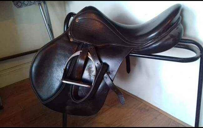 Lemetex Futura XL, LEMETEX  Futura , Katharine Midgley, Jumping Saddle, Waterlooville