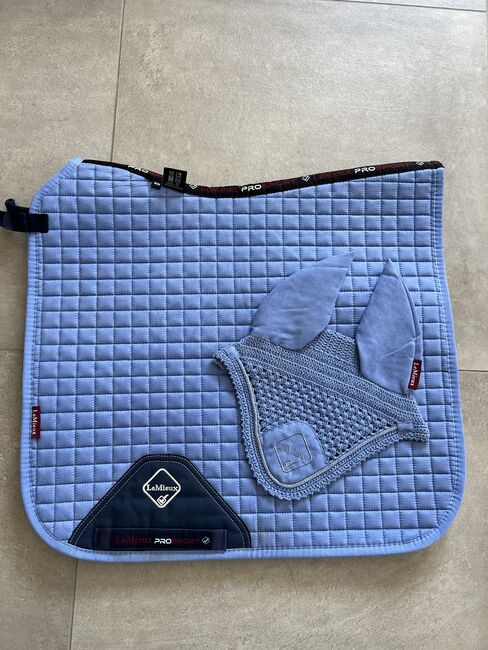 Lemieux Corn Blue Schabracke + Fliegenhaube, Lemieux , Maria , Dressage Pads, Erkelenz