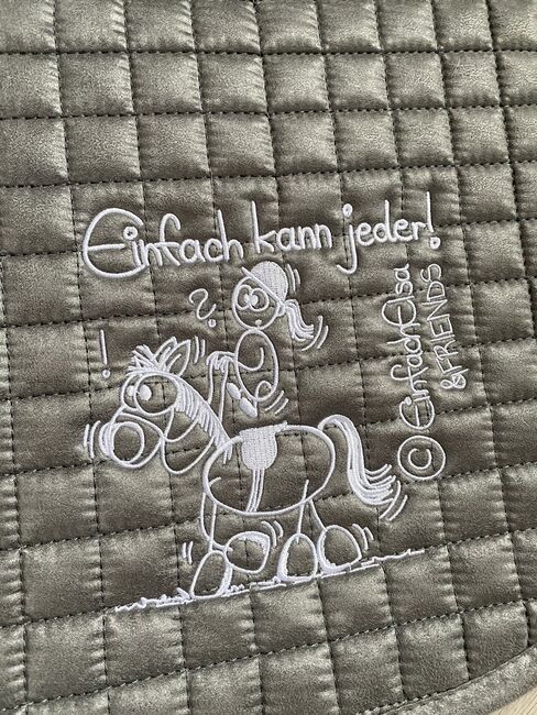 LeMieux graue Cotton Schabracke, Dressurschabracke, silber, Dressur-Stickerei, Full, LeMieux, Steffi, Schabracken, Olpe, Abbildung 2