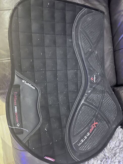 Lemieux jump  black x grip saddle pad used once size L, Lemieux, Chrissy, Inne podkładki pod siodło, Northa, Image 2