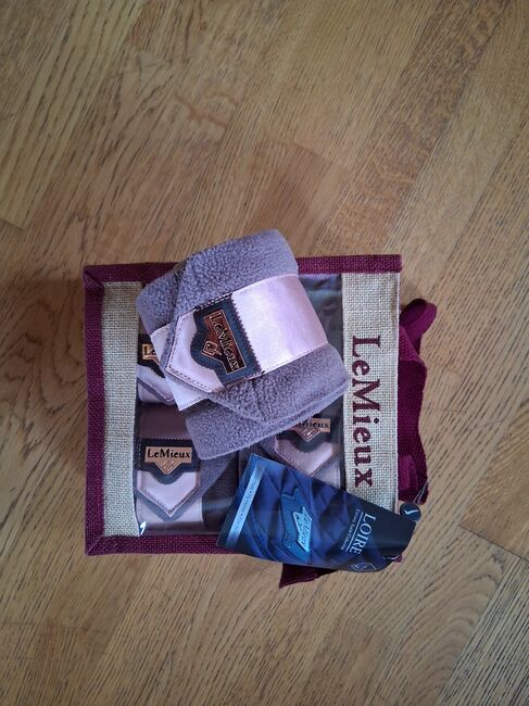 LeMieux Loire Schabracken Set, LeMieux  Dressurschabracke, Waltner Iris, Czapraki, Fischbachau, Image 3