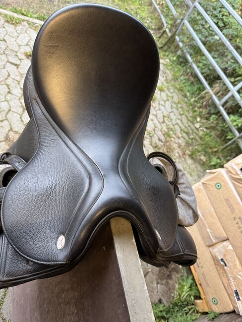 Letek Dressursattel 17,5 schwarz, Letek, ER, Dressursattel, Saarbrücken , Abbildung 3