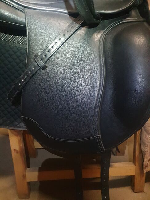 Letek Maximus Dressur 18er schwarz Kaltblut, Tekna Letek Maximus Dressur 18er schwarz, Anke Voigt, Dressage Saddle, Kriegsfeld, Image 15