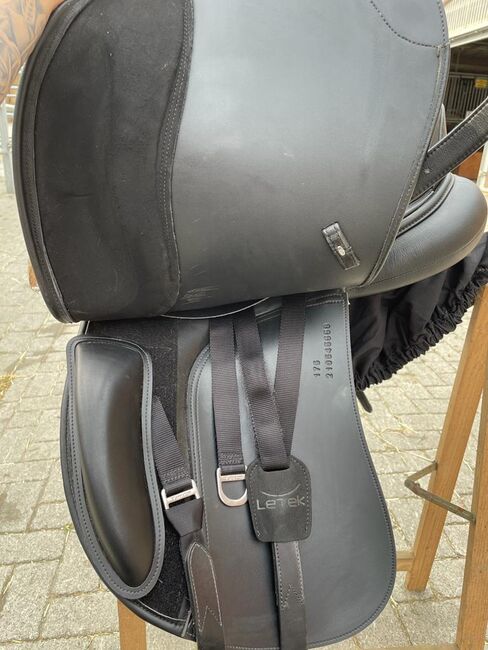 Letek S Line Dressursattel halbes Jahr alt, Letek S Line, Andrea Boller, Dressage Saddle, Duisburg, Image 5