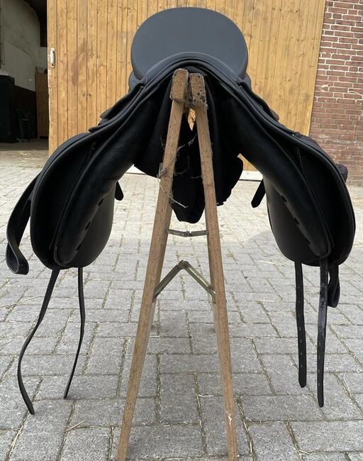 Letek S Line Dressursattel halbes Jahr alt, Letek S Line, Andrea Boller, Dressage Saddle, Duisburg, Image 7