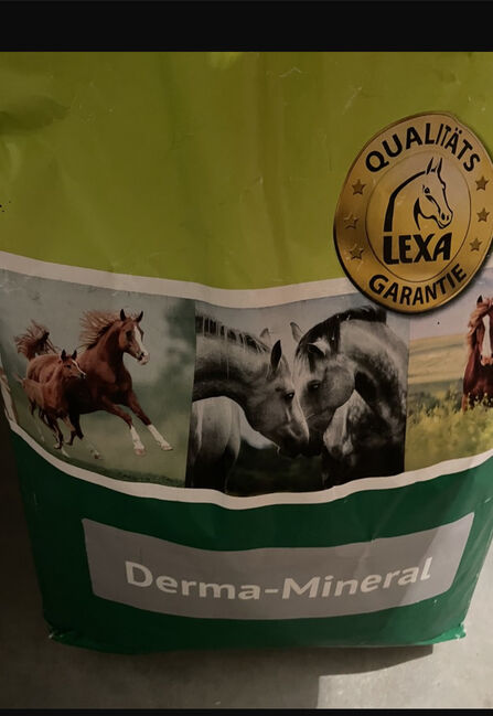 Lexa Derma Mineralfutter * auch Futterprobe *, Lexa, Karottenschubserin, Pferdefutter, Winnenden