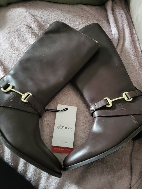 Loudest boots never warn, Joules , Miss E M Flatley-Roberts, Reitstiefel, Bolton
