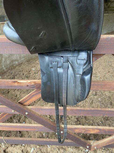 Lovely Black Albion 17.5” M Dressage Saddle, Albion SL, Bryony Crowther , Dressage Saddle, Tadley, Image 6