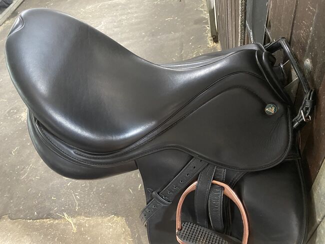 Lucky Dressage Idol, Prestige  Lucky Idol, Diana Dufke, Dressage Saddle, Berlin, Image 4