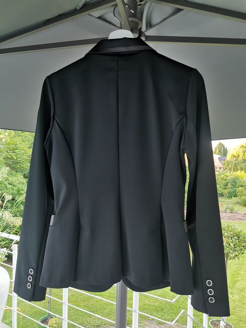 Turnierblazer "Frankfurt" von Isabell Werth, Isabell Werth  Frankfurt , Margit Baltrusch , Na zawody, Hamburg Bramfeld, Image 2