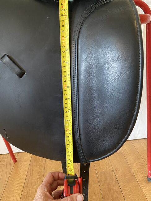 Massimo 18” Dressage Saddle, Massimo  Dressur ll, Laura Travers, Dressage Saddle, Leighton Buzzard, Image 11