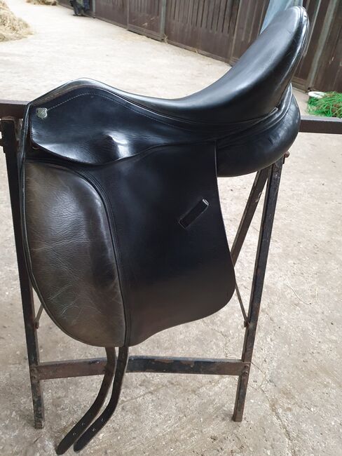Massimo 2 Dressursattel 18Zoll, Massimo Massimo  Dressur 2, C.L, Dressage Saddle, Hamburg Farmsen-Berne