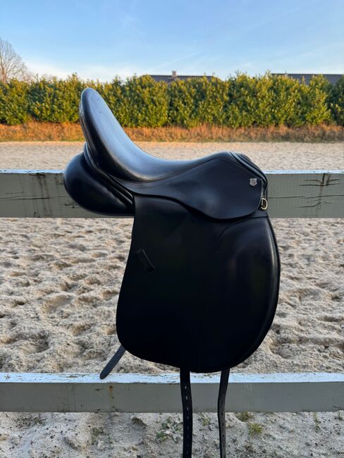 Massimo Dressur 2 | 17 Zoll | KW 38, Massimo Dressur 2 , Lucy Pieczonka, Dressage Saddle, Bornheim