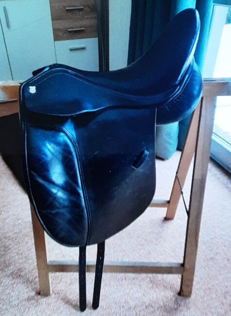 Massimo Dressur II Dressursattel 17,5 - Kammerweite 33, Massimo  Massimo Dressur II , Müller , Dressage Saddle, Oldenburg 