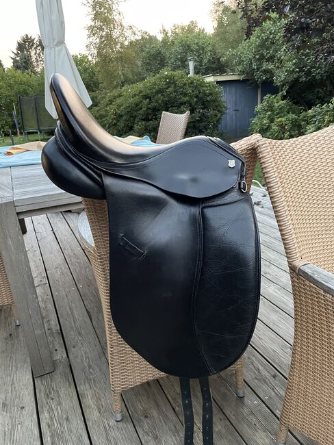 Massimo Dressursattel 1, Massimo Dressursattel 1, Stina Zimmermann, Dressage Saddle, Müssen 