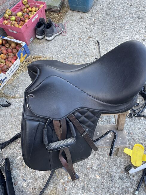 Massimo Saddle-up Dressur 18,5 Zoll, Massimo Saddle up , Katharina , Dressage Saddle, Aachen , Image 5
