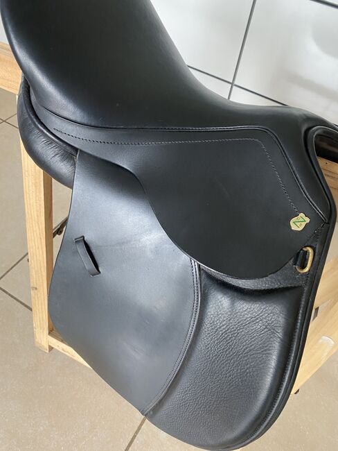 Massimo Sattel VS 17" KW39 französische Kissen Garantie, Massimo, Julia, All Purpose Saddle, Neuss