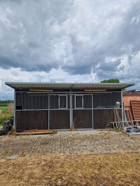 Massive Pferdeboxen, Geert & Henk Trading 2 Außenboxen , Bettina Wache , Horse & Stable Mats, Sonsbeck 