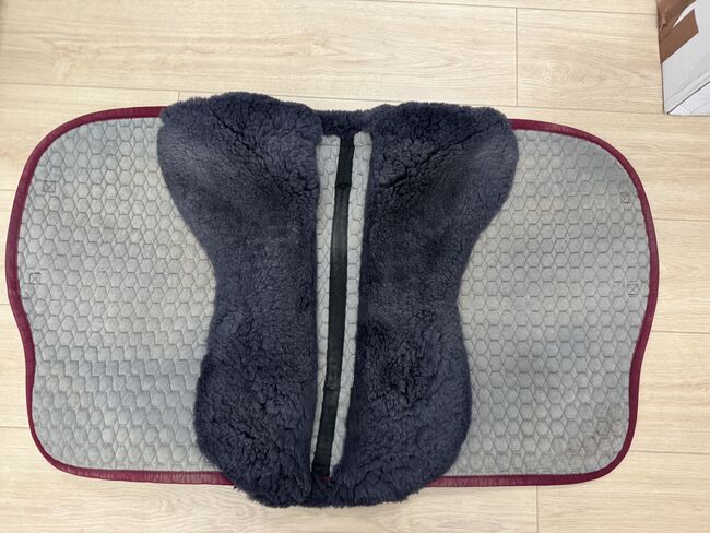 Mattes Schabracke, Mattes Lammfell , Alice, Dressage Pads, Wien, Image 3