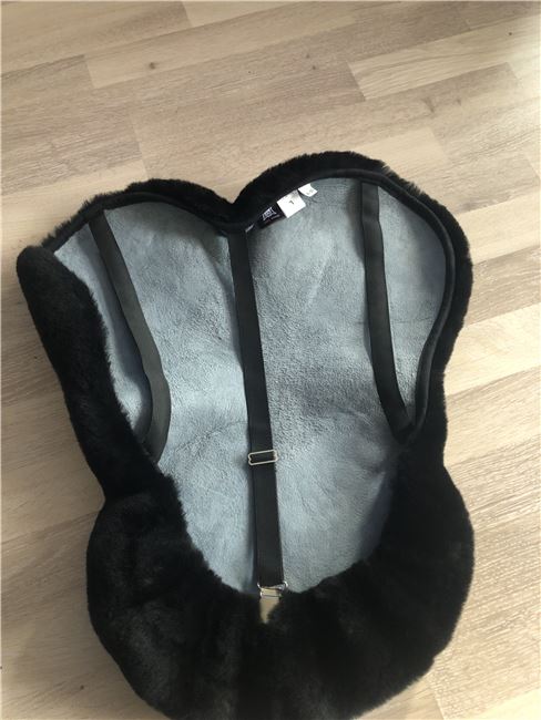 Mattes Sattelfell Lammfell, Mattes, Tanja , Saddle Accessories, Hagen, Image 2