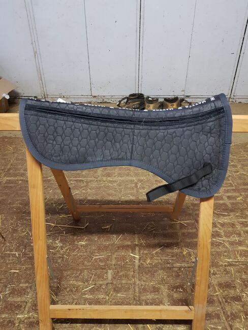 MATTES Correction Pad Dressur gebraucht inkl. Einlagen, MATTES MATTES Correction Pad DR, Julia Häderer , Inne podkładki pod siodło, Illerrieden, Image 7