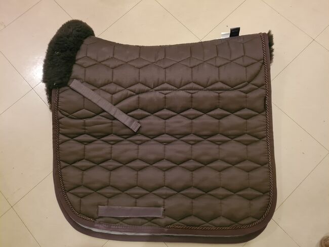 Mattes Dressur Lammfell Schabracke Gr. L braun, Mattes, Conny , Dressage Pads, Neuss