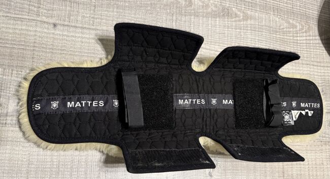 Mattes Lammfell Gurtschoner DR, Mattes, Maike, Saddle Accessories, Titz
