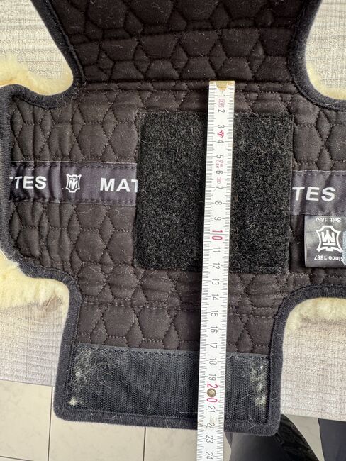 Mattes Lammfell Gurtschoner DR, Mattes, Maike, Saddle Accessories, Titz, Image 2