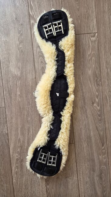 MATTES Lammfell Kurzgurt Mondform 65 cm, MATTES Lammfell Kurzgurt Mond, Claudia Herold, Girths & Cinches, Bad Friedrichshall