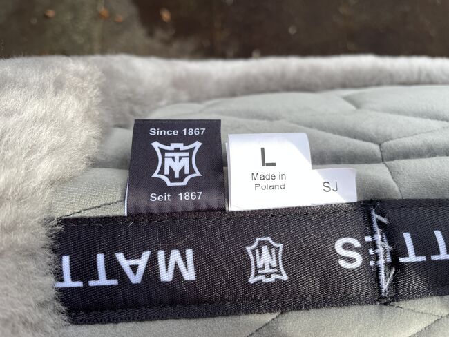 Mattes Lammfellschabracke Samt Grau VS Gr. L *NEU*, Mattes Schabracke, Alena , Dressage Pads, Bruckmühl, Image 3
