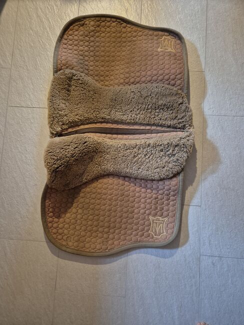 Matthes corretion Satteldecke Dressur, Matthes Corretion Satteldecke Dressur , Karin , Other Pads, Wattenheim, Image 5