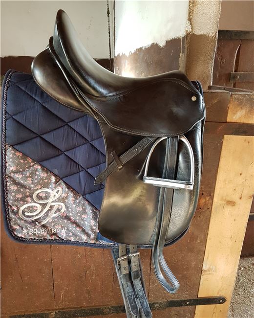 Max Benz Monoblatt Dressursattel 17", Max Benz, Katrin, Dressage Saddle, Wunsiedel, Image 3