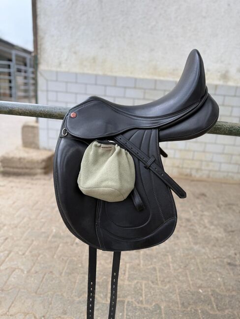 Max Benz One Dressursattel Monoblatt, Max Benz One Monoblatt , Yvonne Fischer, Dressage Saddle, Bodenheim 